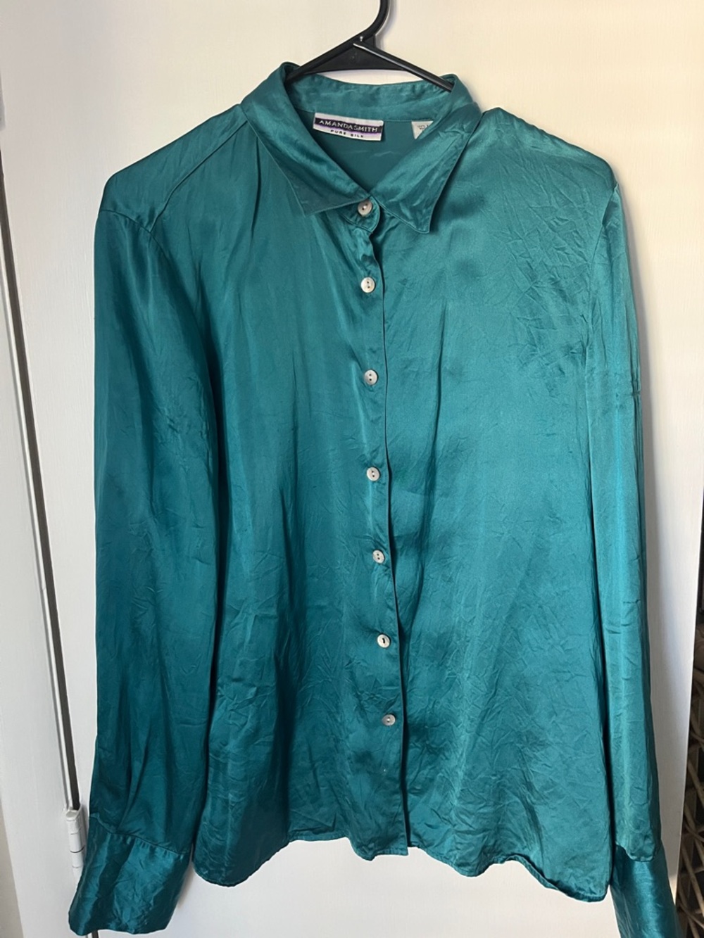 Vintage Amanda Smith Emerald Green 100% Silk Button-Up Blouse